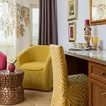 Romantic Luxury Nocleg ze śniadaniem 4*