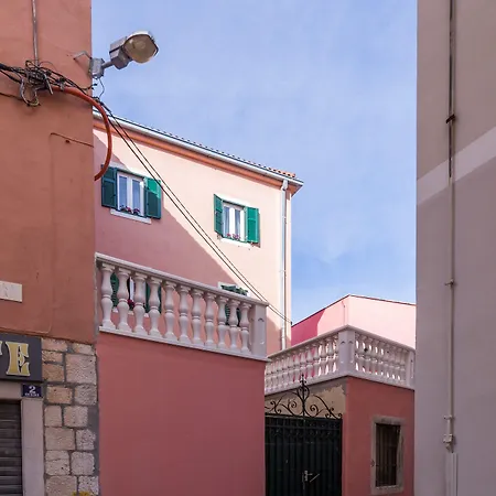 Romantic Luxury Split