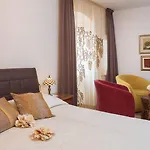 Romantic Luxury B&B 4*