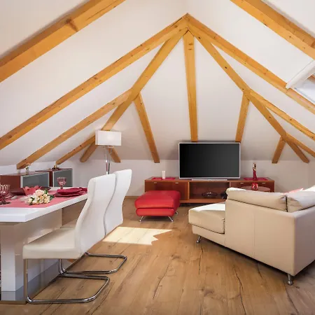Romantic Luxury Panzió 4*