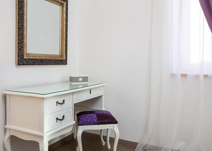 Romantic Luxury לינה וארוחת בוקר ספליט