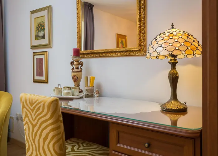 Romantic Luxury