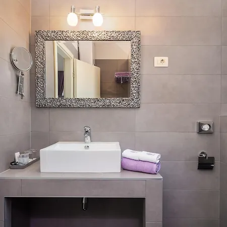 Nocleg ze śniadaniem Romantic Luxury 4*