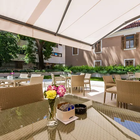 Romantic Luxury スプリト